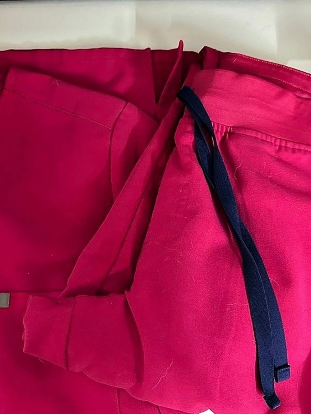 Figs Hot Pink Set top Medium and Joggers M/P with navy  blue ties